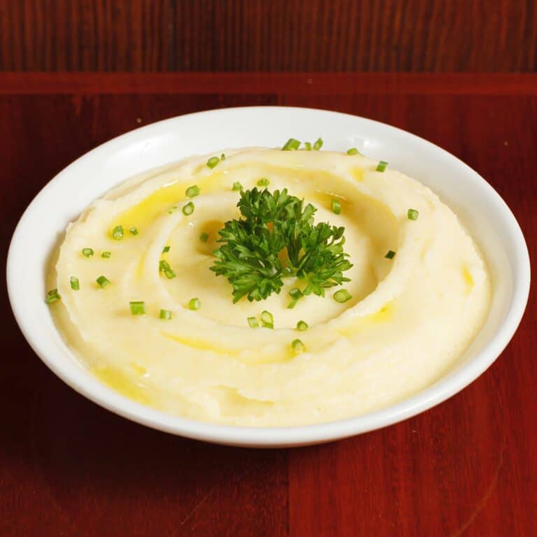Creamy mashed potatoes (V)